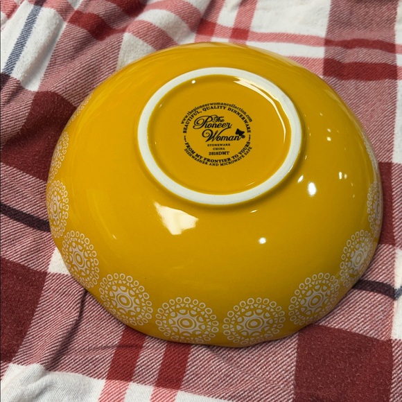 Pioneer Woman bowls - Picture 2 of 8